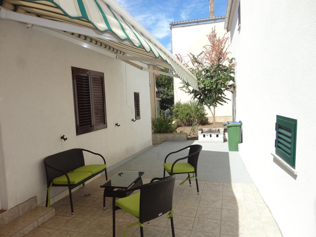 Apartment Ivana Biograd Na Moru Exterior foto